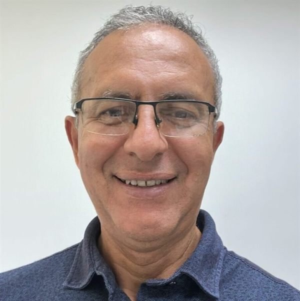 Carlos A. Queiroz, contador da ME CONT